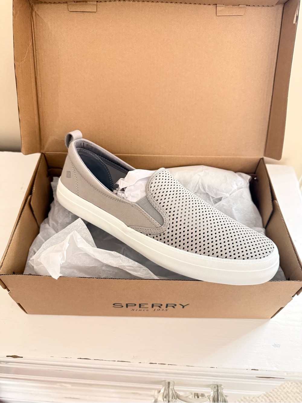 NIB Sperry Gray Slip-On Crest Twin Gore